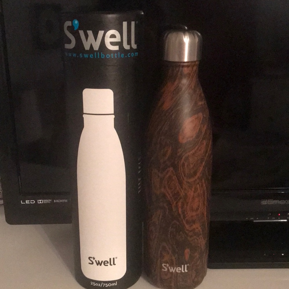 Swell Water Bottle